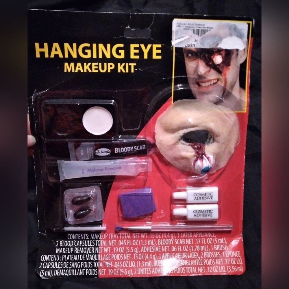 NEW Hanging Eye Makeup Kit (unopened package) Halloween Party/Cosplay/Scary